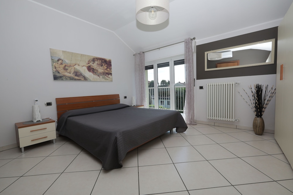Royal Apartment photo 2