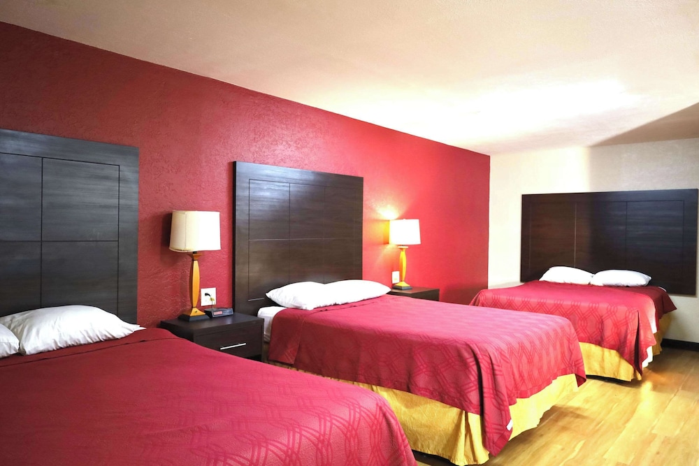 Suite, Multiple Beds, Non Smoking