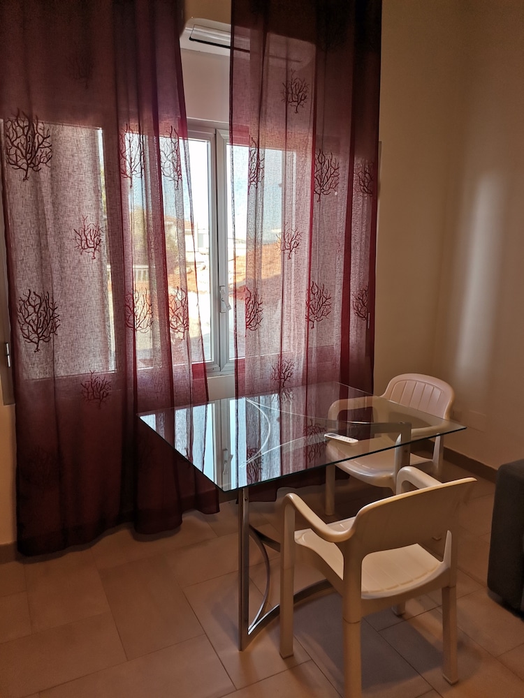 Basic Double Room photo 3