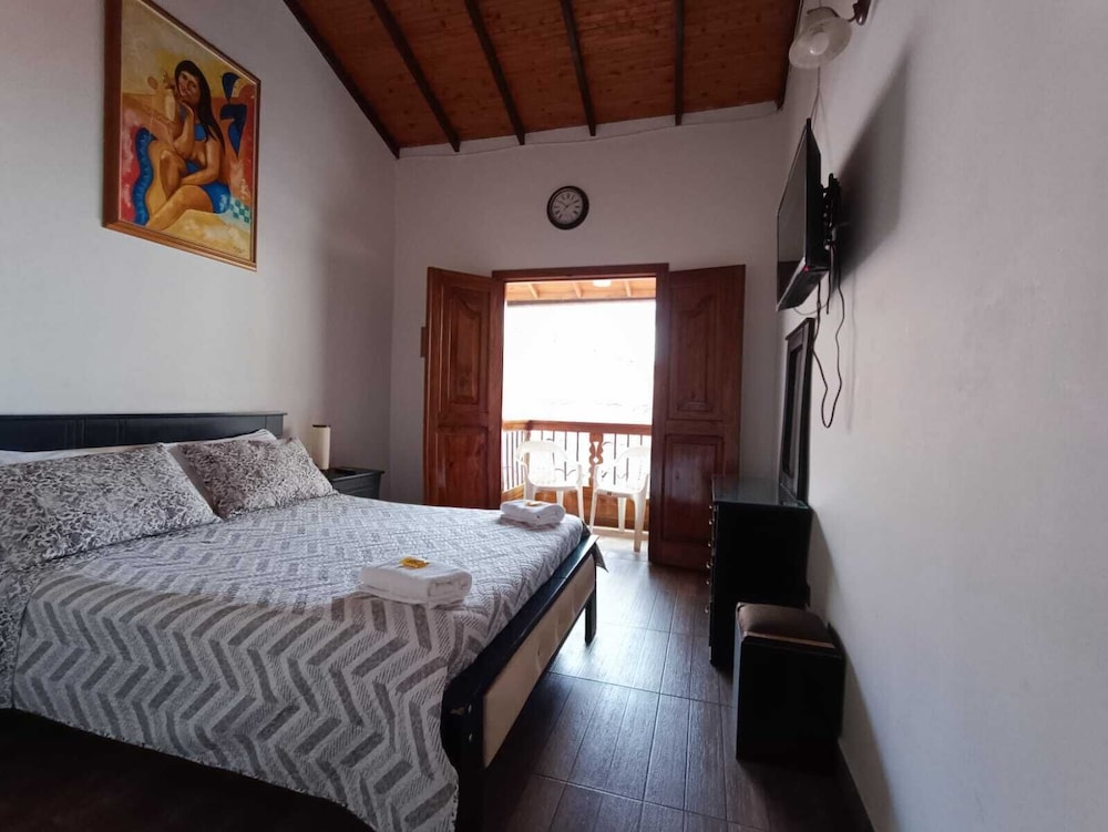 Basic Double Room photo 2