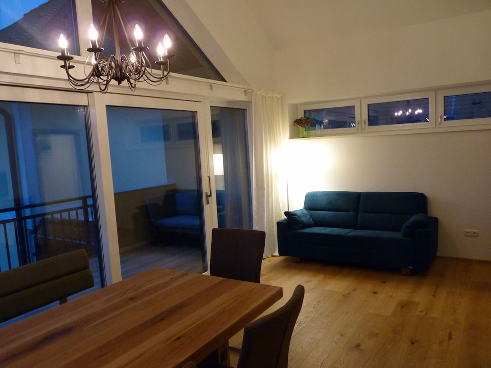 Superior Apartment, 2 Bedrooms, Sauna, Lake View photo 3