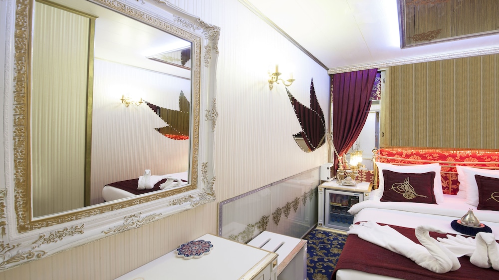 Economy Double Room photo 3