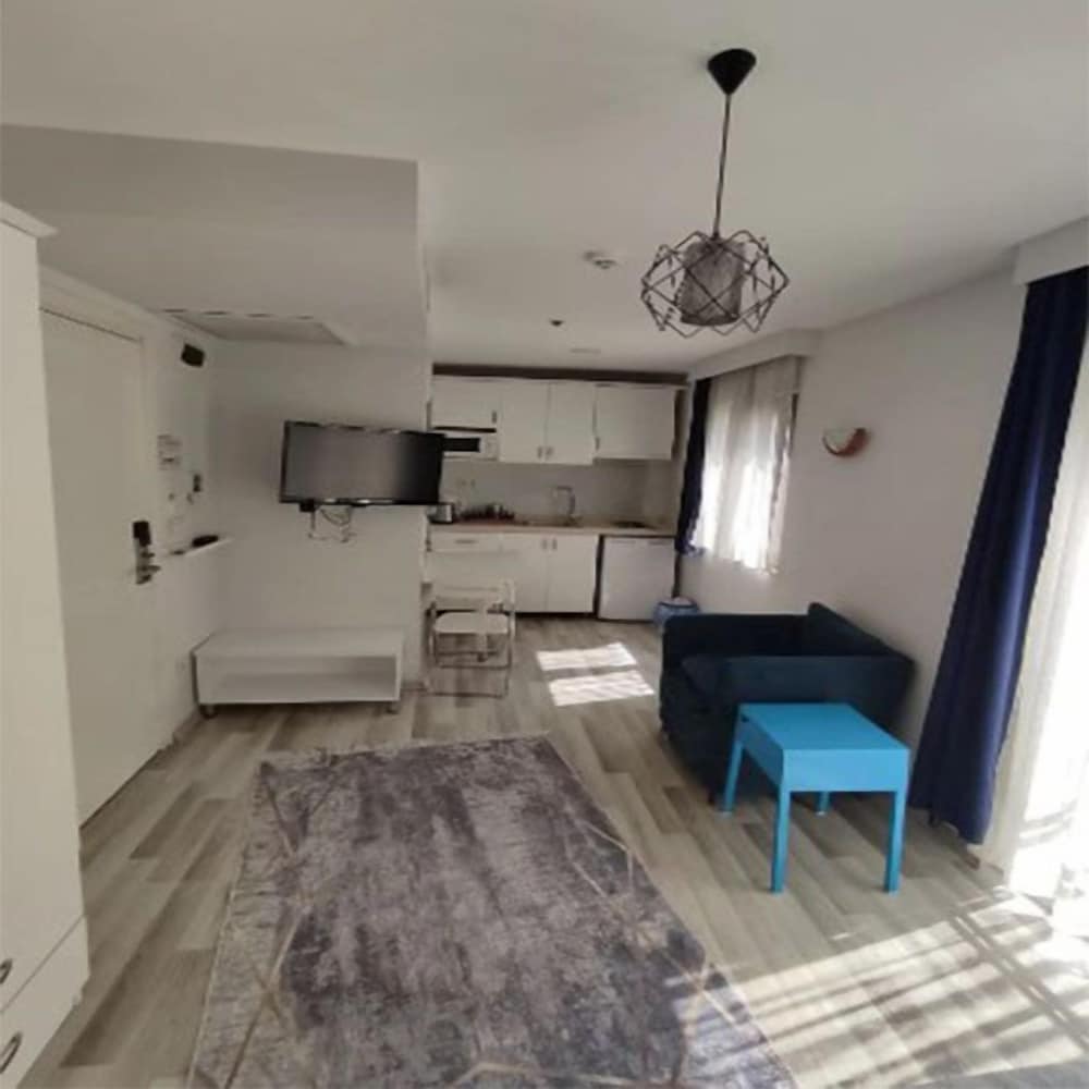 Basic Apartment, 1 Double Bed photo 3