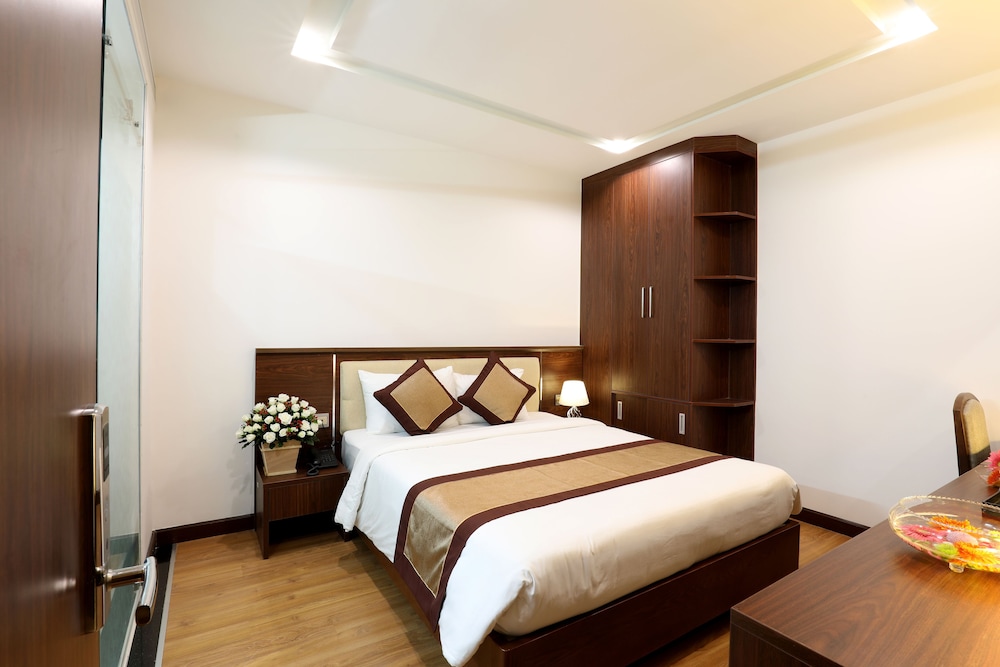 Superior Double Room, No Windows photo 1