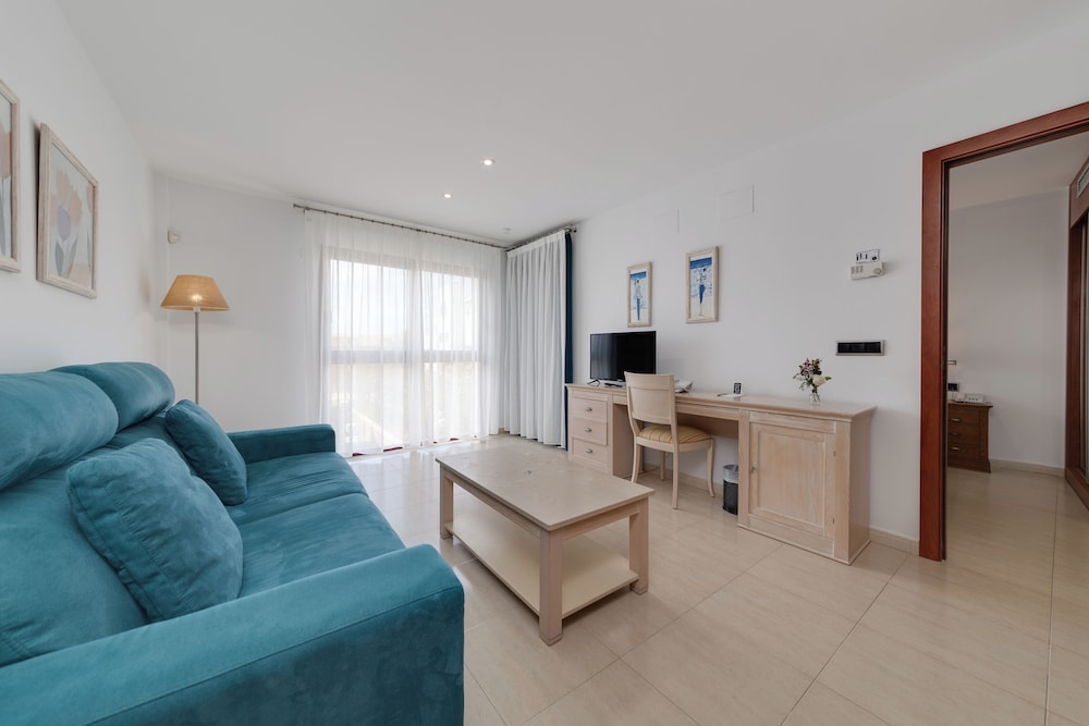 Junior Suite, Balcony, Sea View photo 2