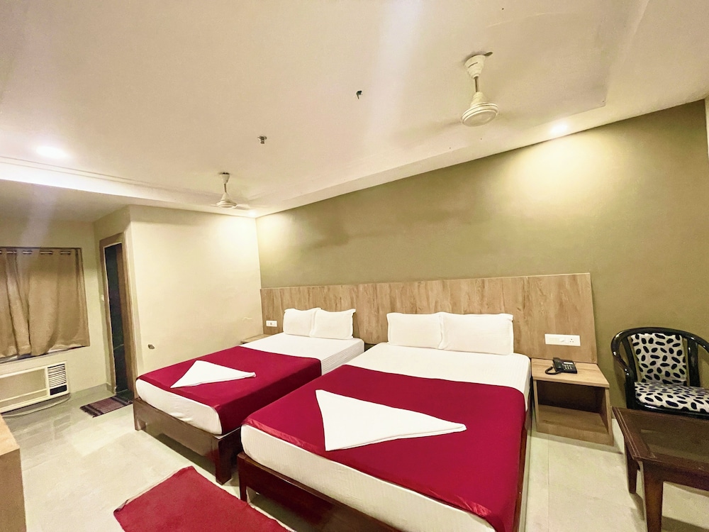 Deluxe Quadruple Room