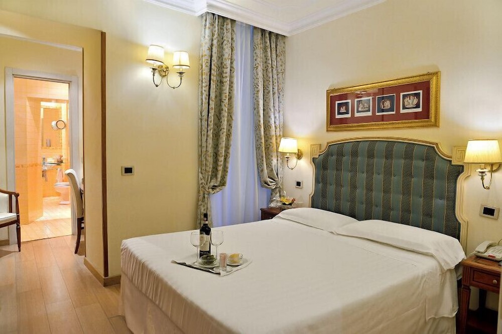 Classic Double Room photo 1