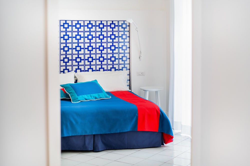 Standard Double or Twin Room - Photo 4