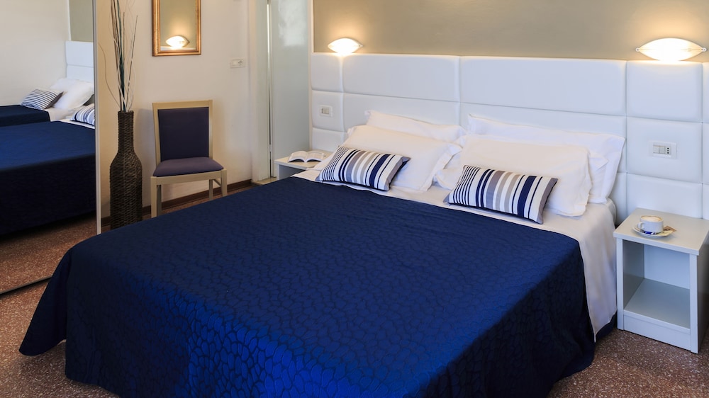 Comfort Triple Room, Sea Facing