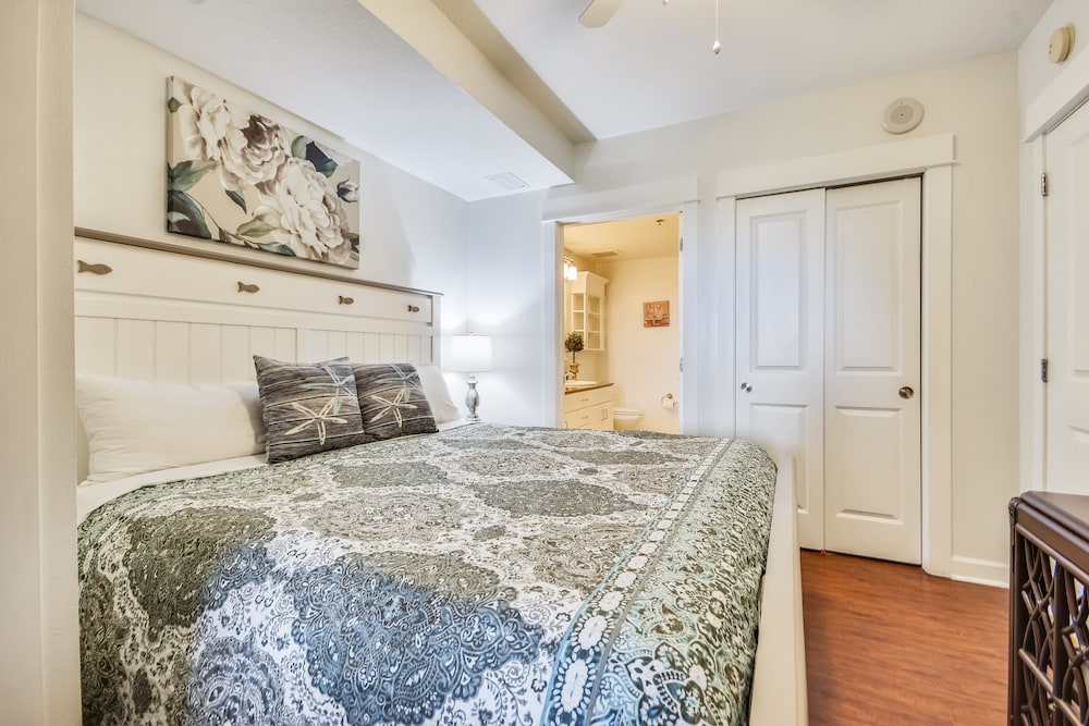 Condo, 1 Bedroom (1102 Tower II)