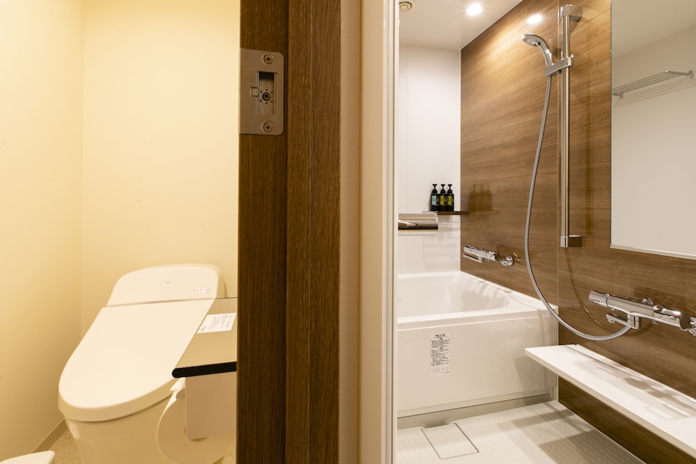 Superior Twin Room, Non Smoking - Photo 14