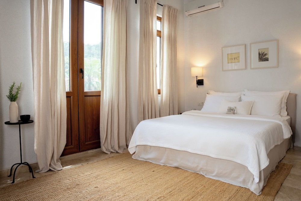 Deluxe Room, Non Smoking photo 1