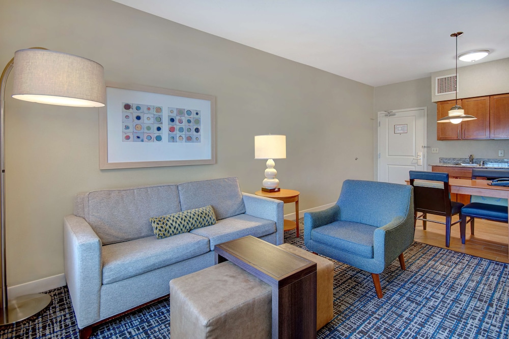Suite, 2 Queen Beds - Photo 6