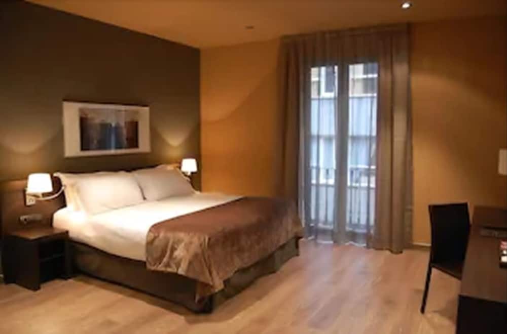 Superior Double Room - Photo 1