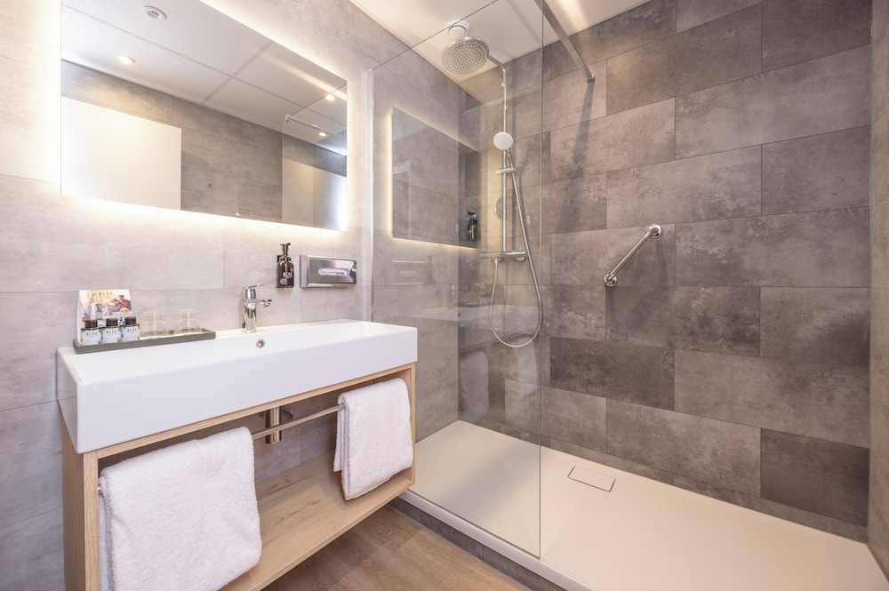 Superior Room - Photo 7