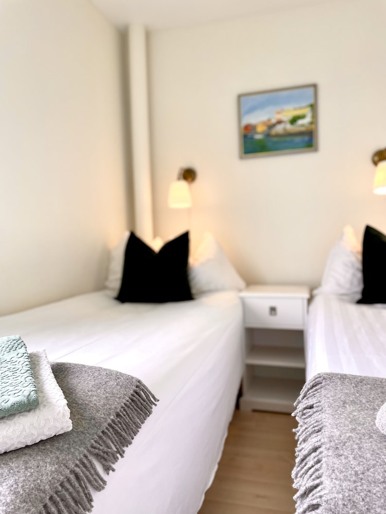 Apartment, 1 Bedroom, Annex Building photo 1
