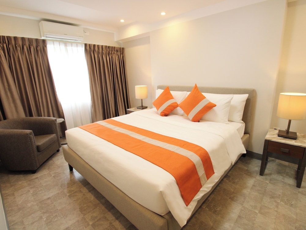 Superior Condo, 1 King Bed, City View photo 1