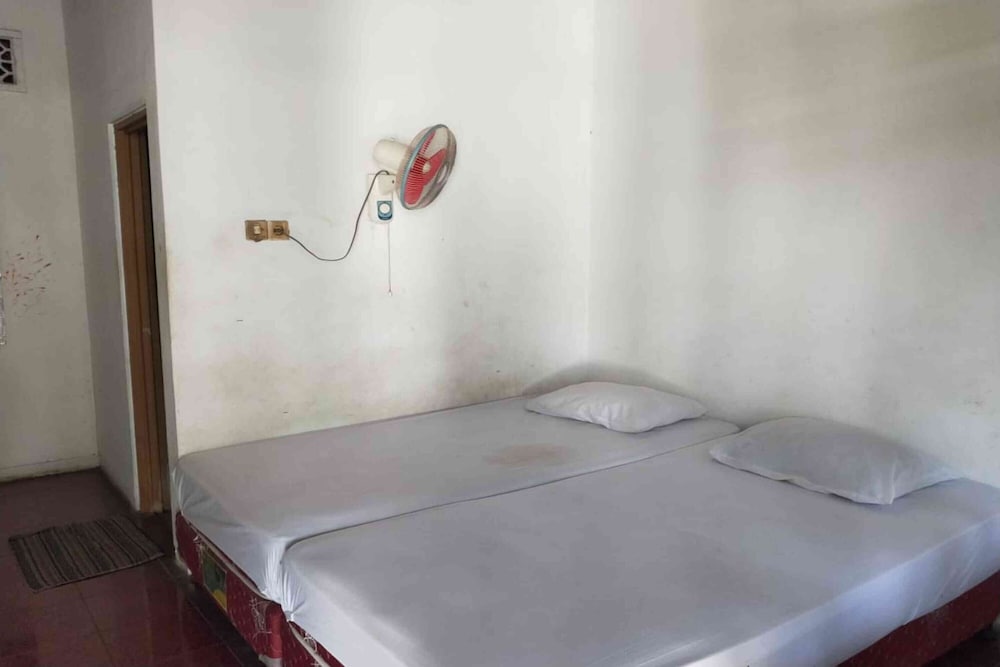 Economy Double Room photo 1