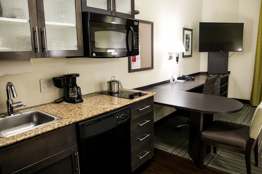 Standard Suite - Photo 5