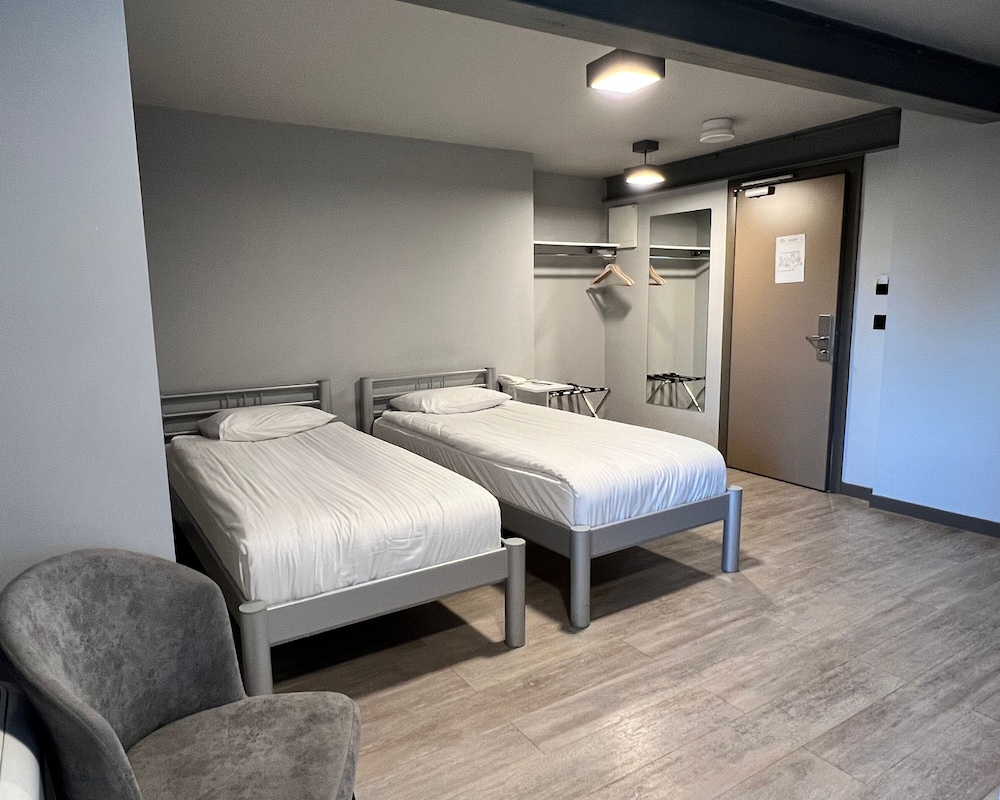 Standard Twin Room photo 1