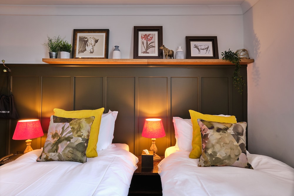 Classic Twin Room - Photo 2