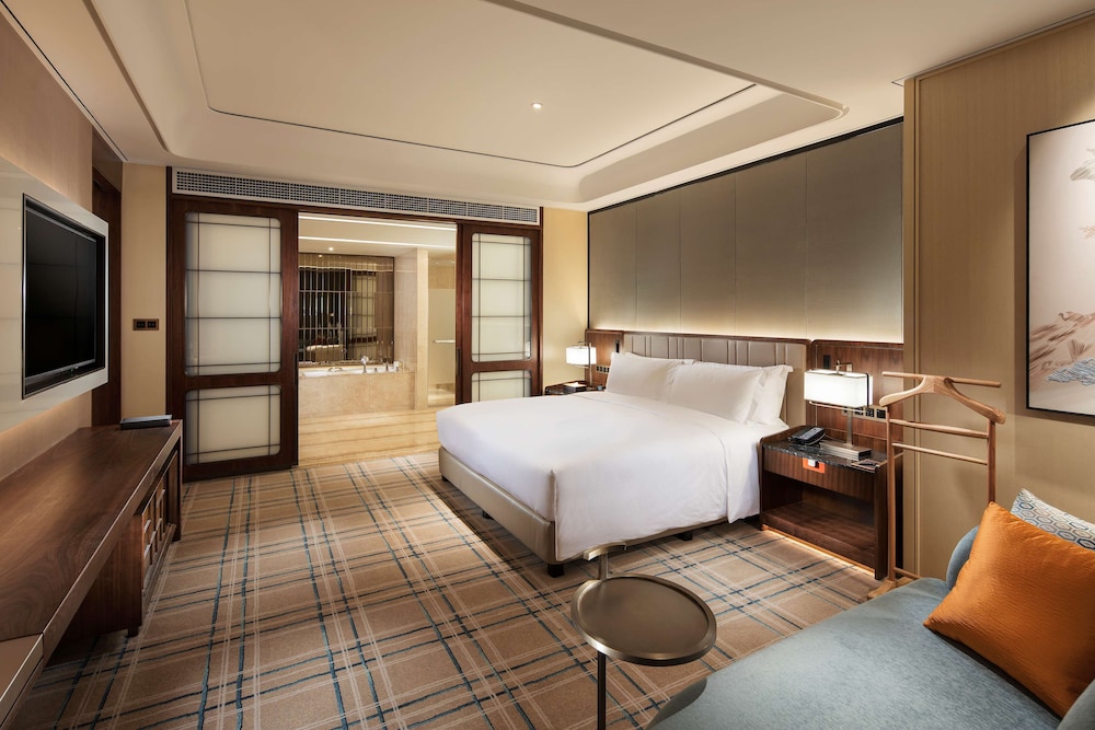 Suite, 1 Bedroom photo 2