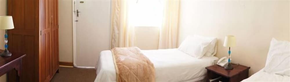 Twin Room photo 2
