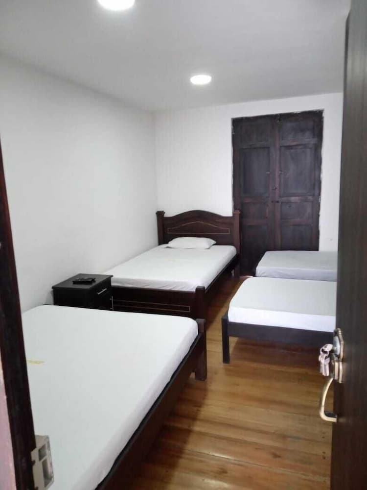 Family Quadruple Room, 1 Bedroom, Smoking, City View photo 1