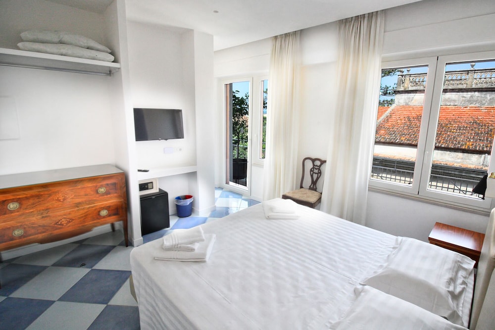Double Room, Non Smoking