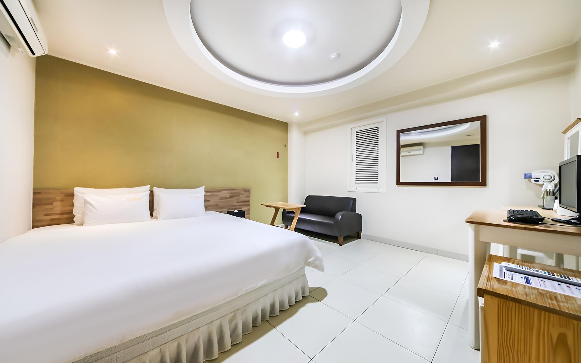 Room (Standard room) photo 1