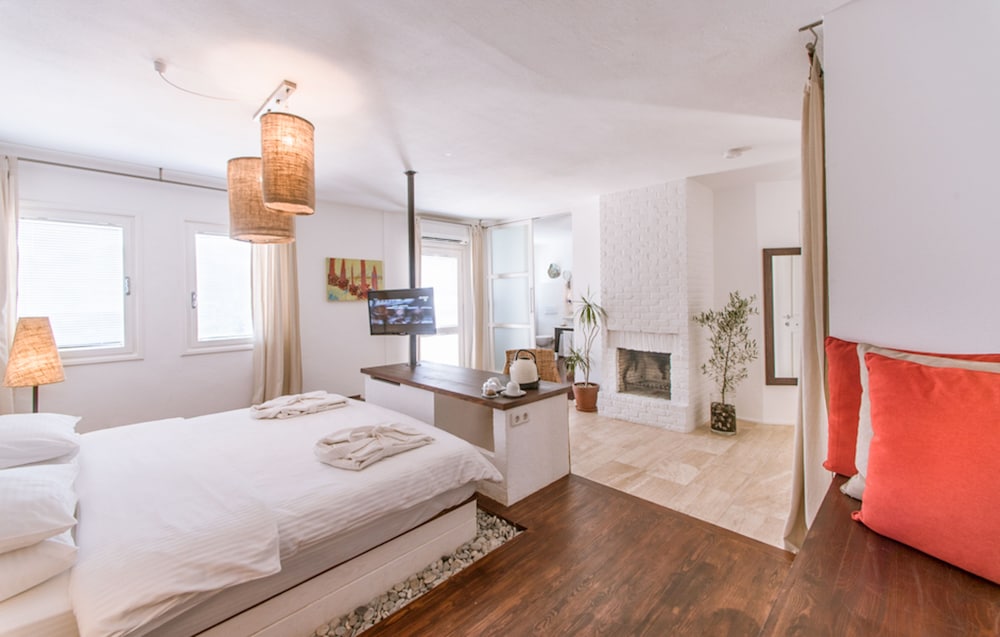 Passionate Room - Photo 3