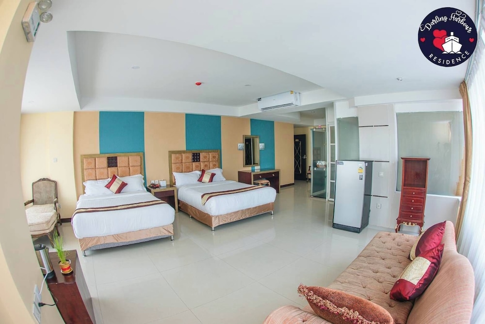 Superior Double Room, 2 Queen Beds - Photo 3