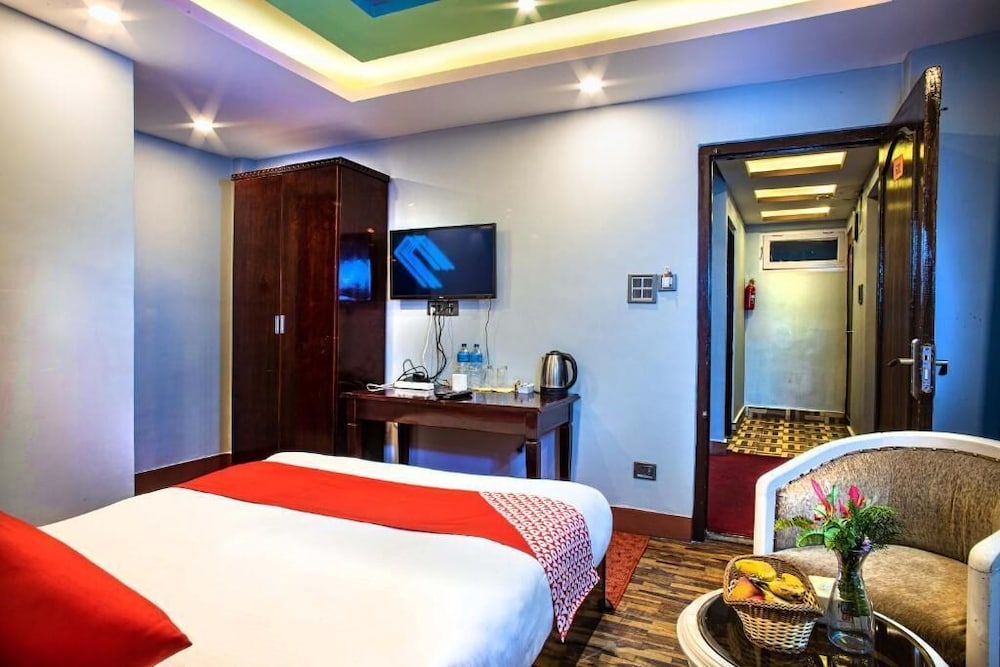 Deluxe Double or Twin Room photo 2