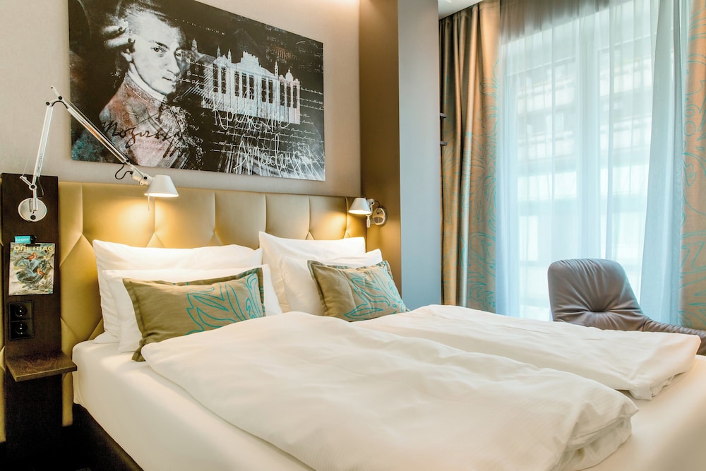 Comfort Room, 1 King Bed photo 3