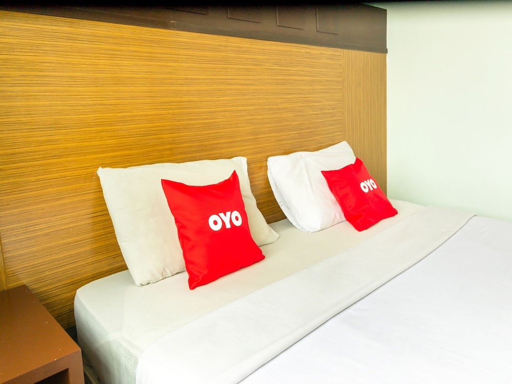 Deluxe Double Room, 1 King Bed photo 3