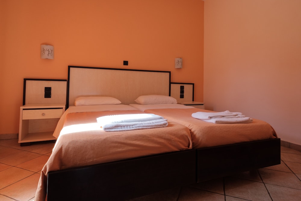 Classic Quadruple Room