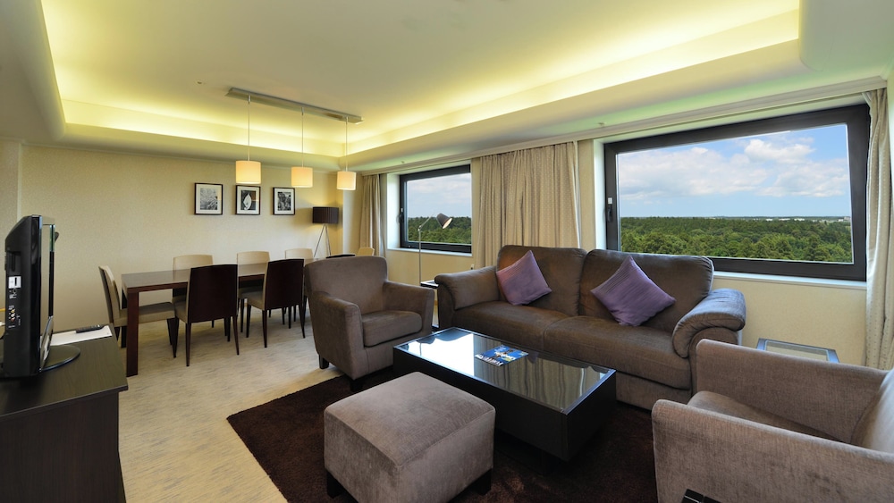 Suite, 1 Bedroom, View (Forest View) photo 3