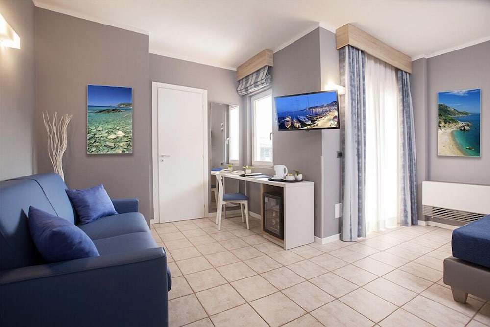 Junior Suite with 2 bathrooms photo 2
