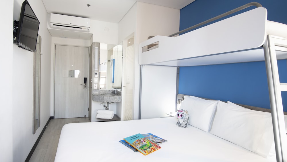 Room, Multiple Beds - Photo 3