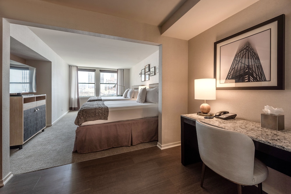 Room, 2 Queen Beds - Photo 2