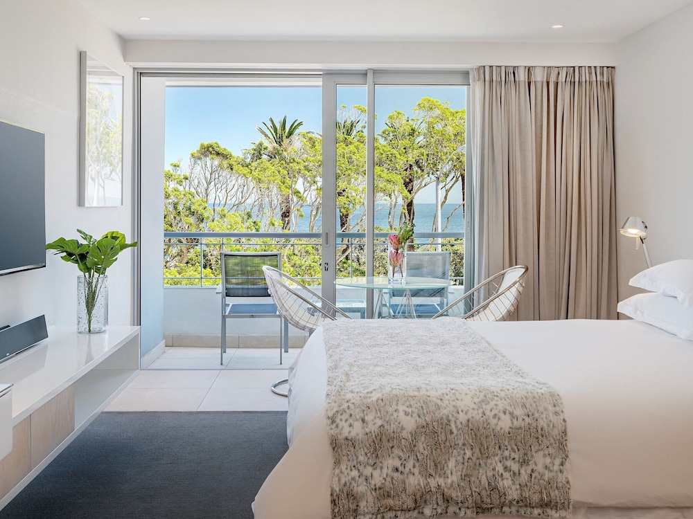 Premium Deluxe Suite photo 2