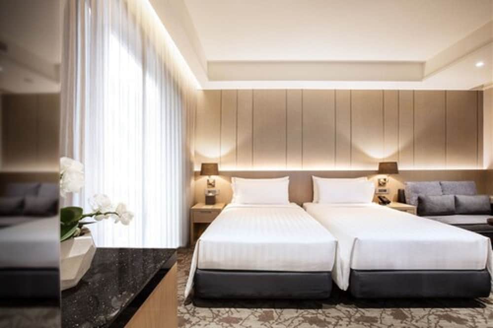 Superior Double Room, 2 Twin Beds