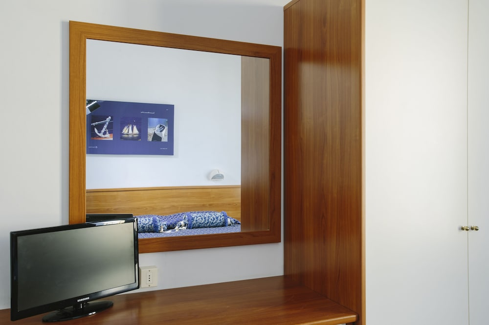 Triple Room, Balcony photo 2