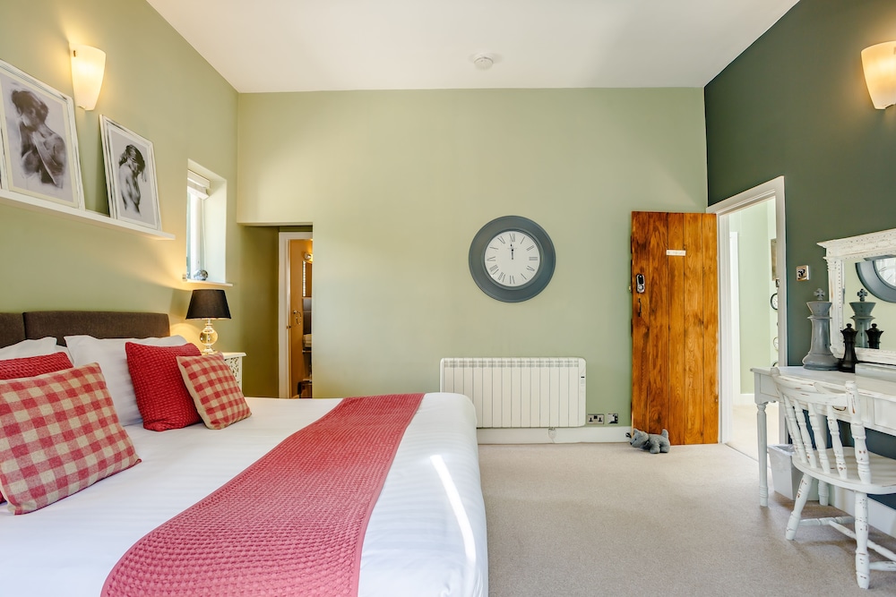 Executive Cottage, Ensuite, Garden View (Luxury 2 bed Holiday Let) photo 3