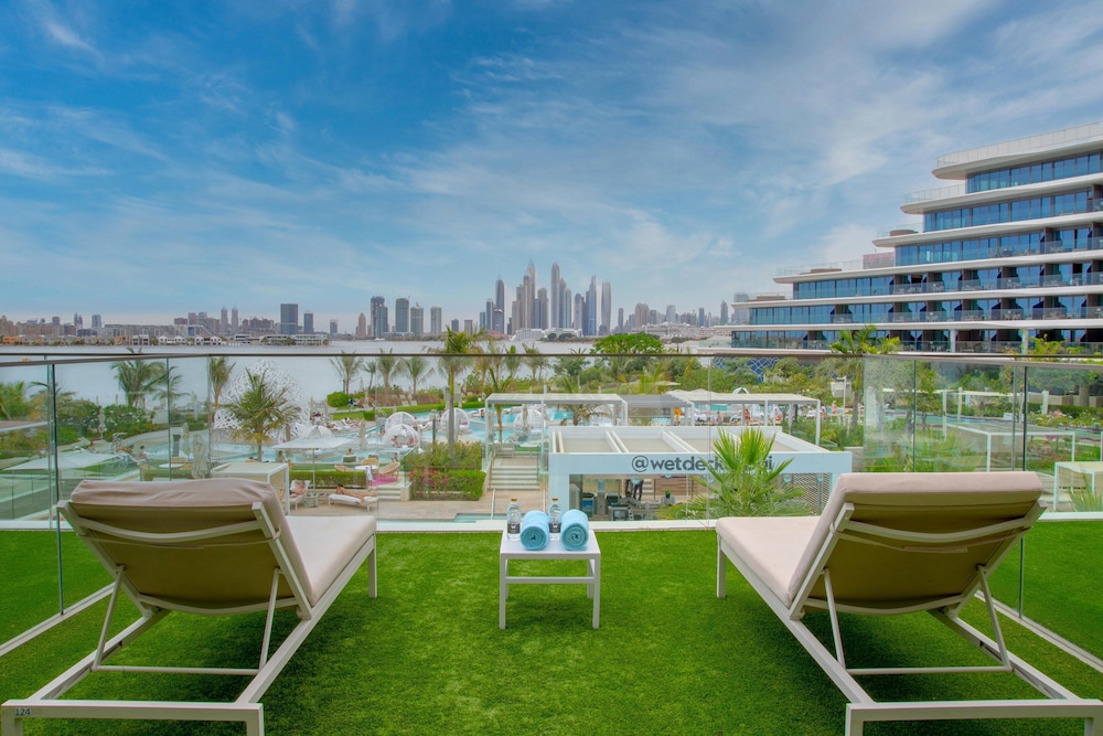Spectacular Terrace, 1 King, Skyline View, Terrace
