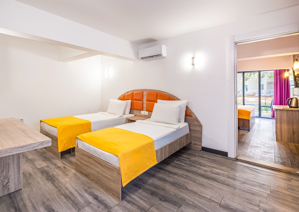 Suite, 2 Bedrooms photo 1