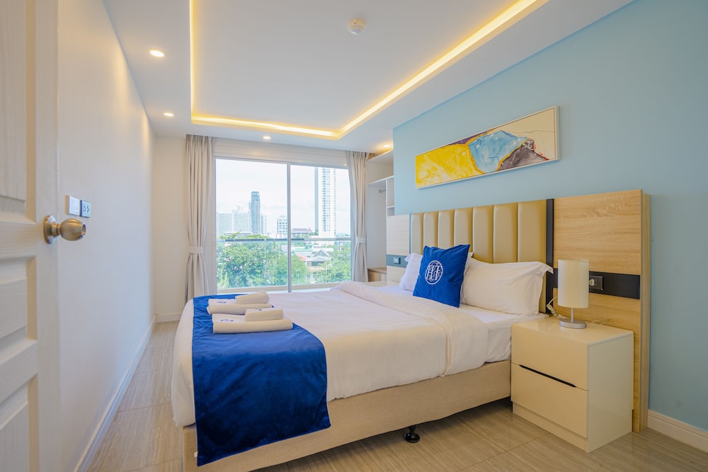 2 Bedroom Grand - Photo 9