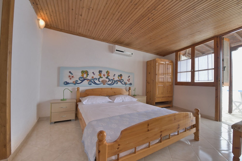 Panoramic Villa, 2 Bedrooms, Air conditioning, Sea View (Camelia) photo 2