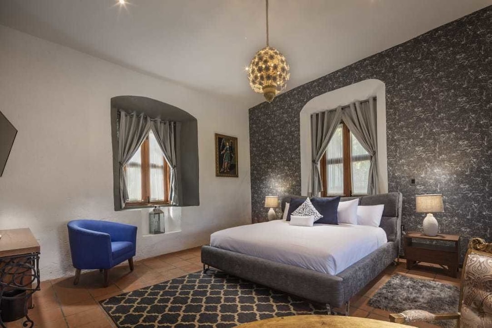 Luxury Suite, 1 King Bed