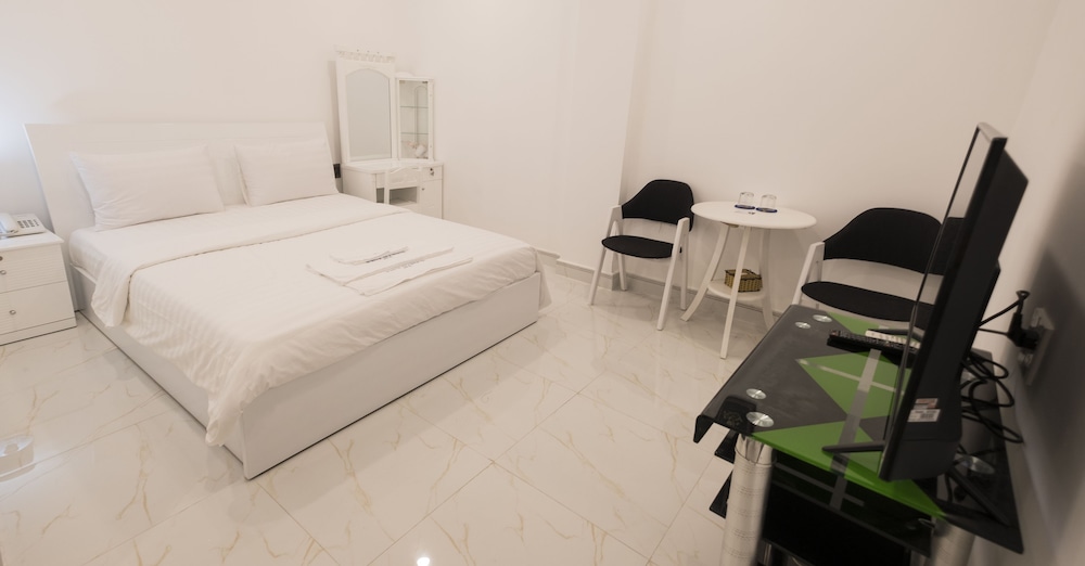 Superior Double Room, City View - Photo 6